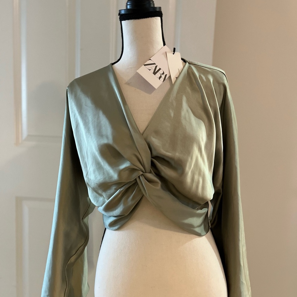 Zara Women's Sage Satin Twist Blouse